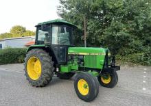 Общински трактори John Deere 2040