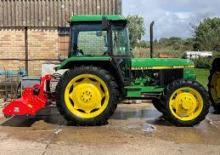 Общински трактори John Deere 2140