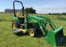 Общински трактори John Deere 2305