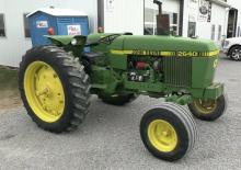Общински трактори John Deere 2640