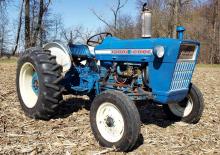Общински трактори Ford-NH 3000