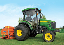 Общински трактори John Deere 4520 