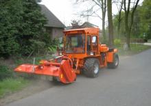 Общински трактори Bergmeister-Hieble 954
