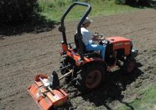 Общински трактори Kubota B 2230 HDB