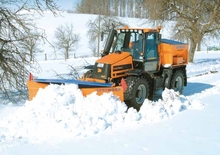Общински трактори JCB Fastrac 2155-4WS