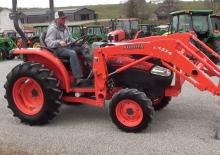 Общински трактори Kubota L3240