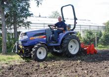 Общински трактори Iseki TH 4335