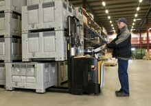 Палетни колички с платформа за повдигане на палети Caterpillar NSV16N