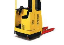 Палетните товарачи (седнал водач) Hyster RS 1.5