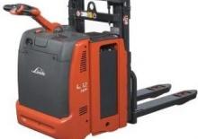Палетни колички с платформа за повдигане на палети Linde L12L-HP-AP