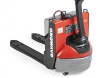Пешеходна палетна количка RAYMOND 8250