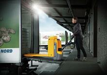 Пешеходна палетна количка Jungheinrich EJE 225r