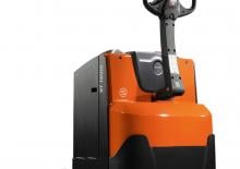 Пешеходна палетна количка Toyota LWE250