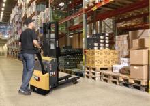 Пешеходна палетна количка Caterpillar NPP20N3R