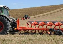 Плугове Kuhn Vari-Master 182 T 7