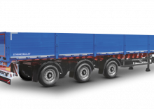 Полуремаркета с брезентова платформа Schwarzmüller 3-axle platform semitrailer prepared for mobil crane