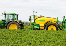 Прикачни полеви пръскачки John Deere 740