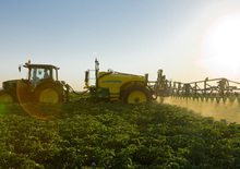 Прикачни полеви пръскачки John Deere 740