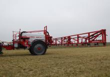 Прикачни полеви пръскачки Unia Egret 3020