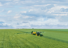 Прикачни полеви пръскачки John Deere M732i