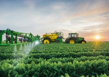 Прикачни полеви пръскачки John Deere M952