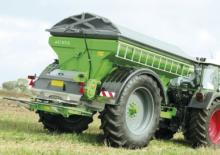 Прикачни полеви пръскачки Unia Plus 1618