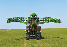 Прикачни полеви пръскачки John Deere R 944 i