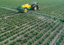 Прикачни полеви пръскачки John Deere R740i