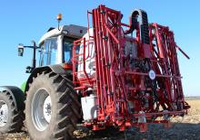 Прикачни полеви пръскачки Unia Rex 3024 L