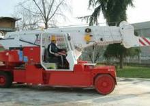 Промишлени подвижни кранове Valla 900 E
