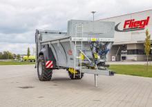 Разпръсквачи за оборска тор Fliegl ADS 160