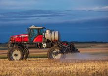 Самоходни полеви пръскачки Massey Ferguson MF 9130 Plus