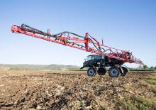 Самоходни полеви пръскачки Case IH Patriot 2230
