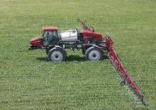 Самоходни полеви пръскачки Case IH Patriot 3330