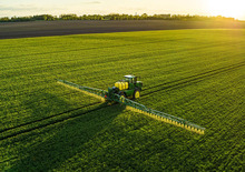 Самоходни полеви пръскачки John Deere R4140i 