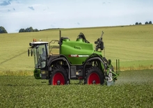 Самоходни полеви пръскачки Fendt Rogator 655 