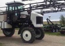 Самоходни полеви пръскачки Challenger SpraCoupe 7450