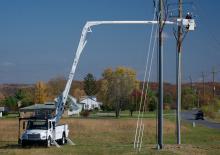 Монтирани на ремаркета повдигачи с подвижна стрела Altec AA67-E100