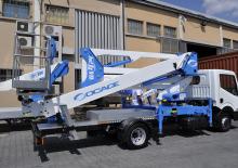 Монтирани на ремаркета повдигачи с подвижна стрела Socage DA 424 forSte