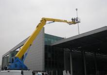 Монтирани на ремаркета повдигачи с подвижна стрела Oil & Steel Eagle Phoenix 6232