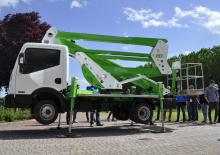 Монтирани на камион артикулиращи подемници за стрели Socage forSte 20 D