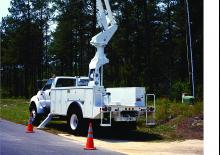 Монтирани на ремаркета повдигачи с подвижна стрела Altec TA37M