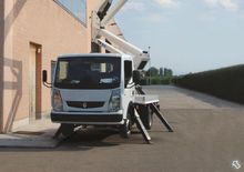 Монтирани на ремаркета повдигачи с подвижна стрела CELA TP24