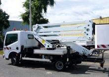 Монтирани на ремаркета повдигачи с подвижна стрела Klubb VAT 60 NLX