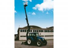 Монтирани на камион артикулиращи подемници за стрели Comet X Tractor 