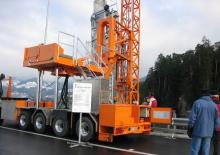 Монтирани на камион артикулиращи подемници за стрели Moog MBI 160-1,7/S