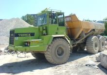 Съчленени самосвали Terex 2566