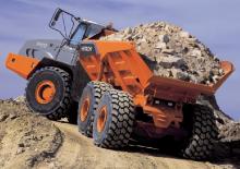 Съчленени самосвали Hitachi AH400
