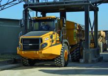 Съчленени самосвали Bell B30E 4x4