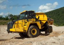 Съчленени самосвали Komatsu HM300-5E0